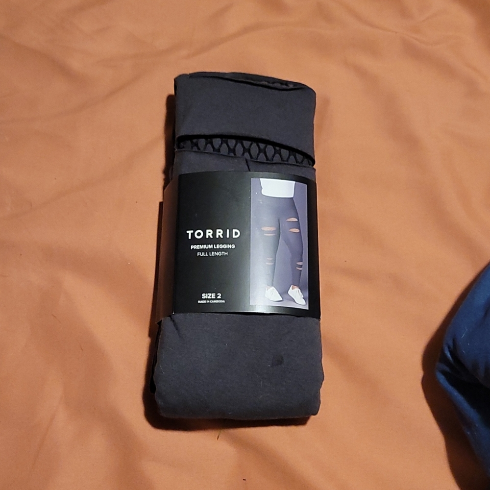 NWT Torrid Leggings